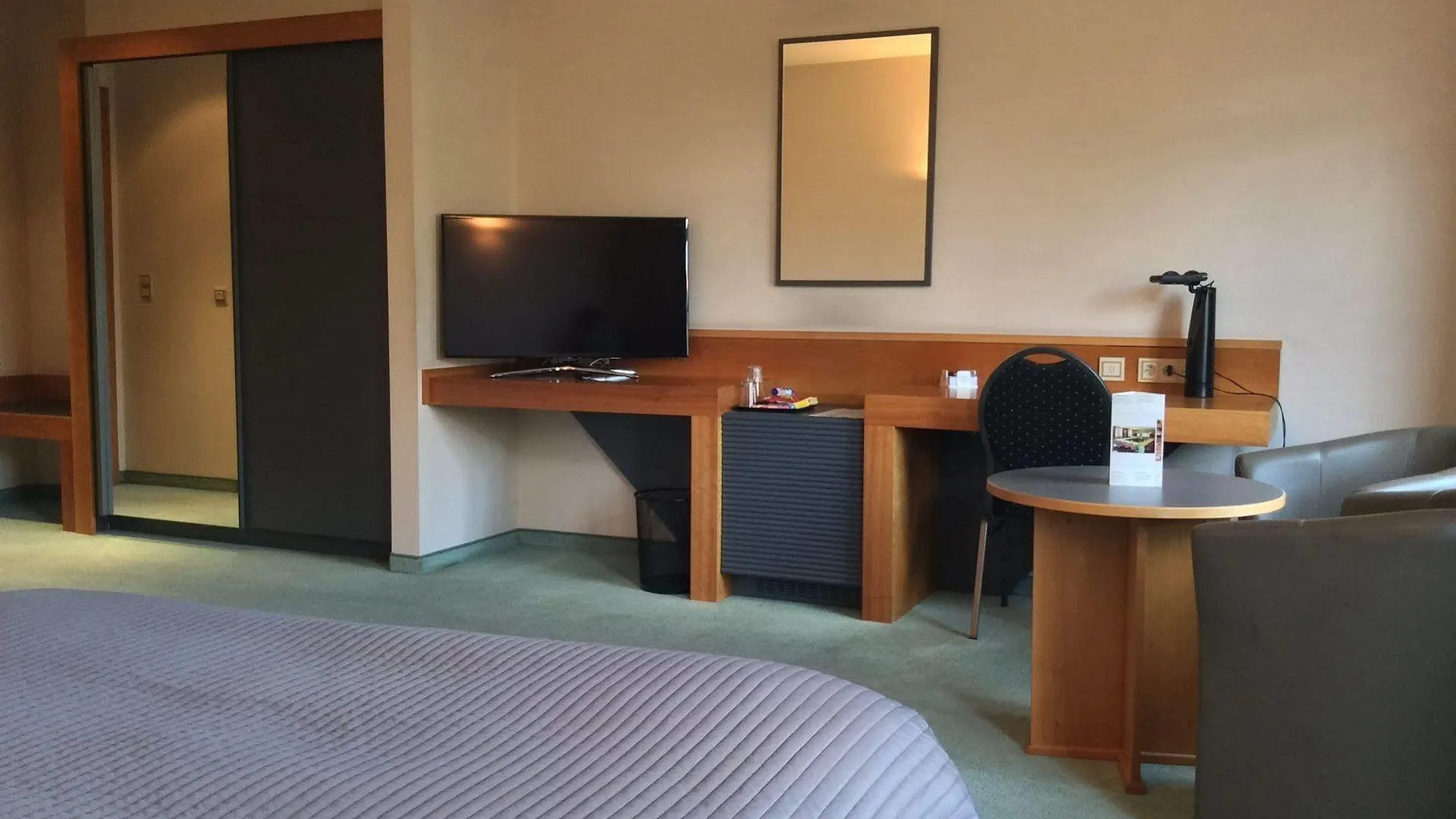 Hotel Abbey Grimbergen 4*,  Belgium